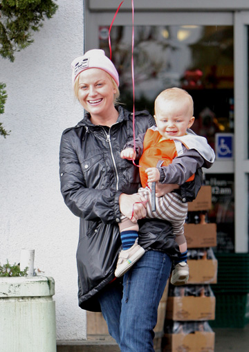 Photos of Amy Poehler With Her Son Archie Photos of Amy Poehler With Her Son Archie