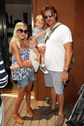 Interview with Tori Spelling and Dean McDermott