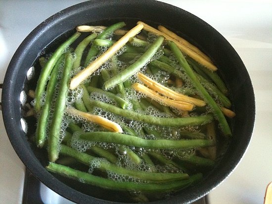 Blanching the Green Beans
