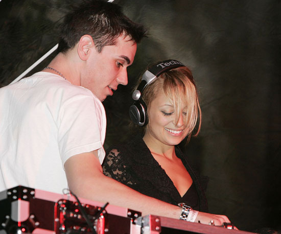 Nicole Richie joined DJ AM on stage at a Super Bowl party in 2005.
Nicole Richie joined DJ AM on stage at a Super Bowl party in 2005.