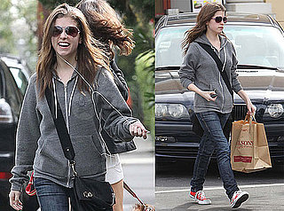 Photos of Anna Kendrick in a Hoodie Buying Groceries