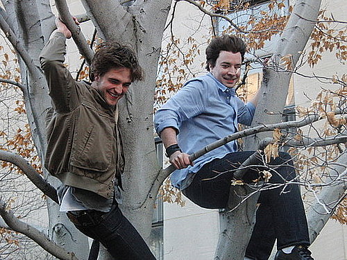 Video of Robert Pattinson in Robert Is Bothered on The Late Show With Jimmy Fallon 2010-03-01 21:58:09