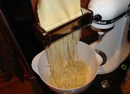 kis9585 left me craving spaghetti after showing off pasta made from scratch. kis9585 left me craving spaghetti after showing off pasta made from scratch.
