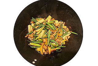 Do You Cook With a Wok?