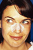 How to Correct a Crooked Nose With Makeup