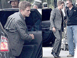 Pictures of Robert Pattinson on Water for Elephants Set 2010-06-09 13:09:49