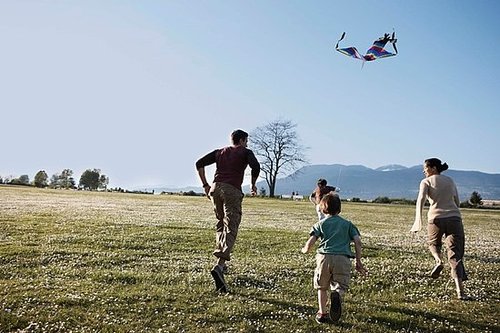 Newsweek's Healthy Living For Every Age Family Guide