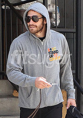 Picture of Jake Gyllenhaal and Nine Ways to Prevent Environmental Cancers Picture of Jake Gyllenhaal and Nine Ways to Prevent Environmental Cancers