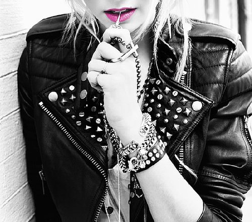 Madonna Material Girl Collection 2010-06-30 11:00:22