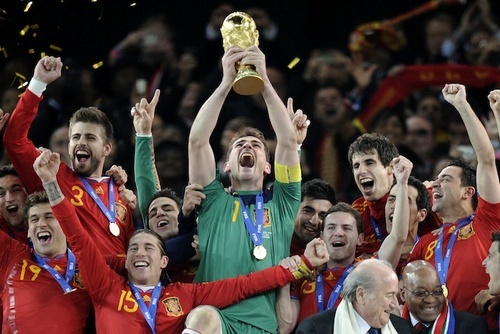 Video of Iker Casillas, Spanish Goalkeeper, Crying at World Cup Finals