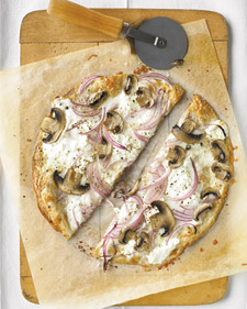 Pizza With Ricotta and Mushrooms Recipe