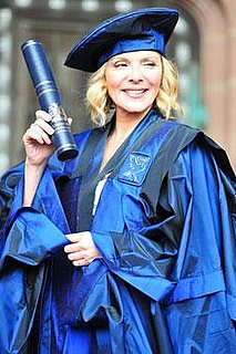 Link Time — Kim Cattrall Gets Honourary Degree in Liverpool