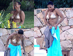Pictures of Janet Jackson in Bikini in Italy