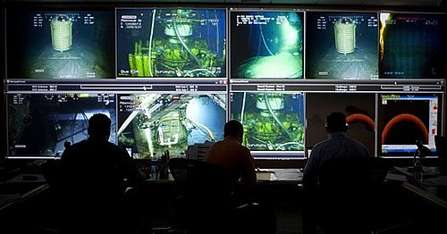 BP Photoshop of Oil Leak Command Center