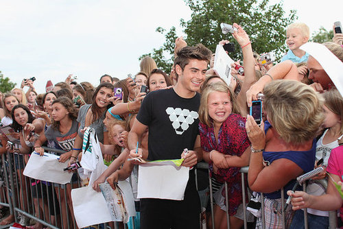 Pictures of Zac Efron Pictures of Zac Efron