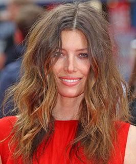 Jessica Biel's Messy A-Team Premiere Hair
