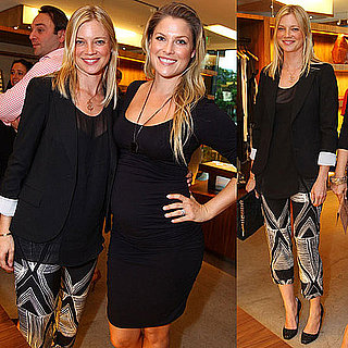 Pictures of Amy Smart in Printed Pants