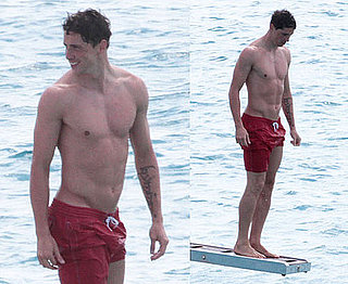 Pictures of Fernando Torres Shirtless on Holiday With Family in Spain