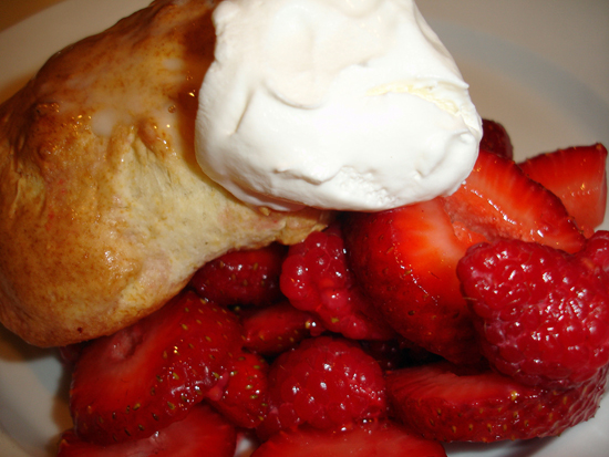 Use Greek Yogurt to Make Whipped Cream Healthier Use Greek Yogurt to Make Whipped Cream Healthier