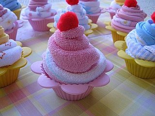 How to Make a Washcloth Cupcake