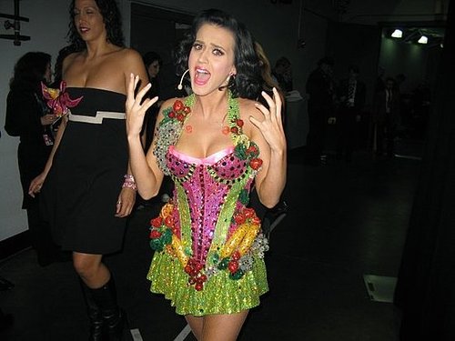 Katy's Wedding Preparations Drive Her Crazy