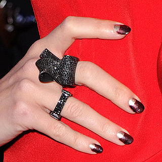 Celebrities Wearing Half-Moon Manicures Quiz 2010-08-27 10:00:00