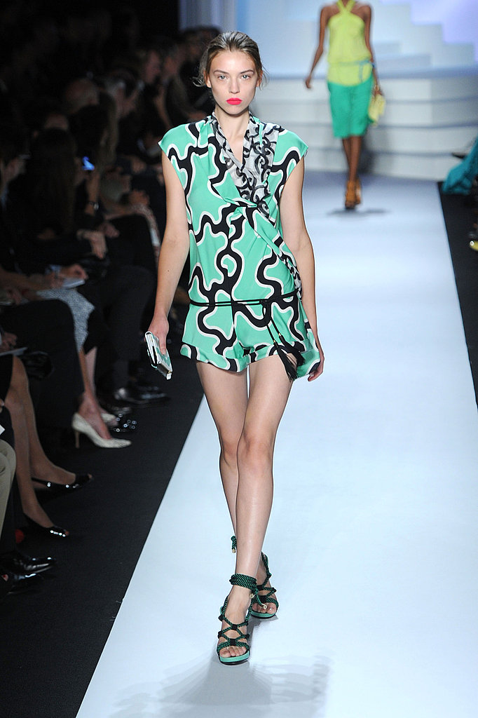 Spring 2011 New York Fashion Week: Diane von Furstenberg 2010-09-12 16:55:53 Spring 2011 New York Fashion Week: Diane von Furstenberg 2010-09-12 16:55:53