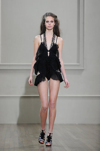 2011 Spring London Fashion Week: Julien Macdonald 2011 Spring London Fashion Week: Julien Macdonald
