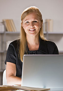 Easy Ways to Work Your Body in the Office