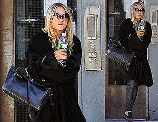 Pictures of Mary-Kate Setting Her Sights on Paris From NYC Following a Fashionable FNO