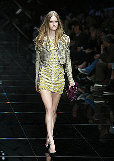 Spring 2011 London Fashion Week: Burberry Prorsum 2010-09-21 15:38:07