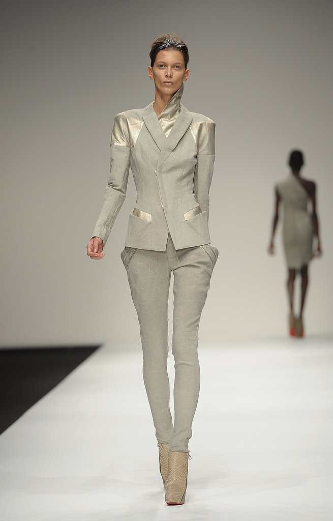 2011 Spring London Fashion Week: Todd Lynn 2011 Spring London Fashion Week: Todd Lynn
