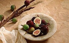 Do You Prefer Black or Green Figs? Do You Prefer Black or Green Figs?