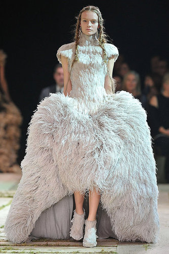 Alexander McQueen Spring 2011 Alexander McQueen Spring 2011