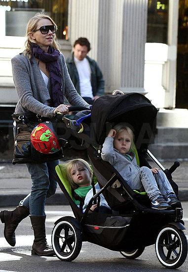 Pictures of Naomi Watts and Kids