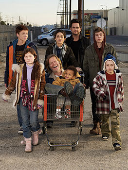 Pictures and Trailer for New US TV Show Shameless Based on British Series