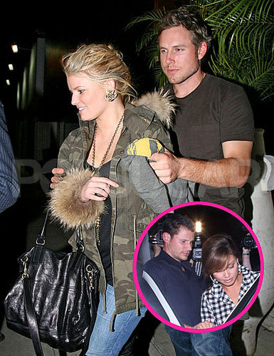 Pictures of Jessica Simpson Leaving the Restaurant Where Nick Lachey Was Eating