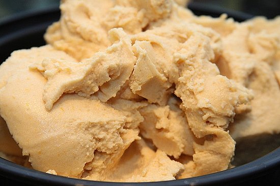 Stir into ice cream or frozen yogurt. 