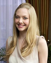 Amanda Seyfried Signs a Beauty Endorsement Deal With Cle de Peau 2010-10-28 12:00:29 Amanda Seyfried Signs a Beauty Endorsement Deal With Cle de Peau 2010-10-28 12:00:29