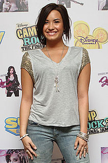 Demi Lovato Enters Rehab