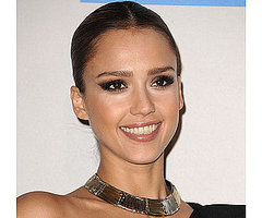 Jessica Alba at 2010 American Music Awards Jessica Alba at 2010 American Music Awards