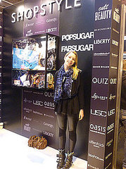 Look of the Day: Paneled Leggings