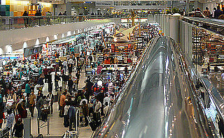How to Stay Healthy When Traveling Over the Holidays