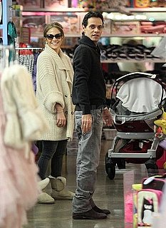 Pictures of Jennifer Lopez and Marc Anthony Doing Last-Minute Holiday Shopping