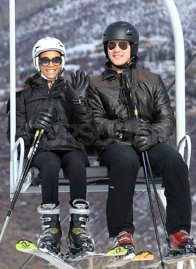 Zoe Saldana Gets a Sweet Ski Lesson From Her Fiancé Zoe Saldana Gets a Sweet Ski Lesson From Her Fiancé