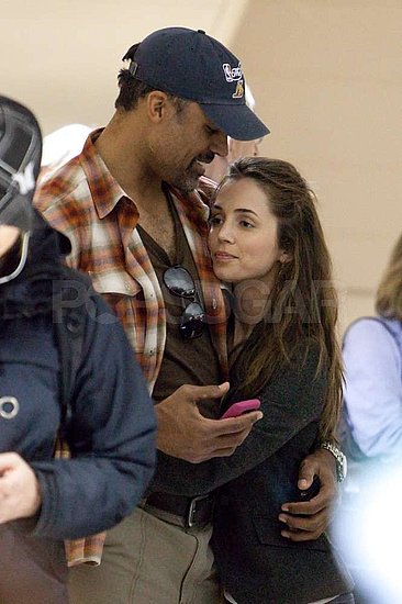 Eliza Dushku and Rick Fox Bring Their PDA Back to LA For Christmas Eliza Dushku and Rick Fox Bring Their PDA Back to LA For Christmas
