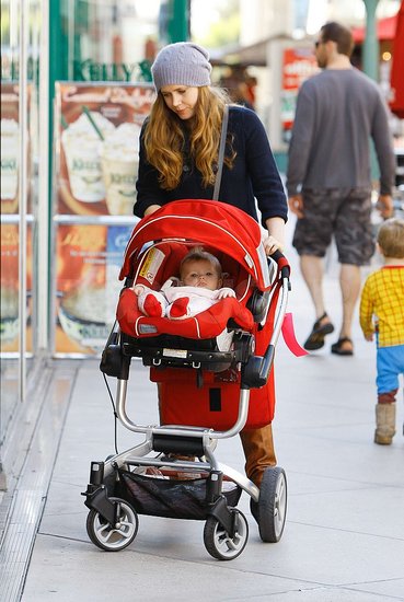 Pictures of Amy Adams and Her Baby Aviana in LA Pictures of Amy Adams and Her Baby Aviana in LA