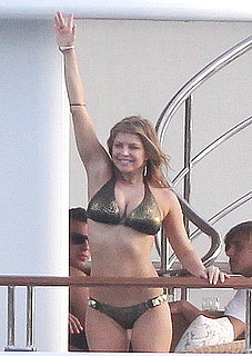 Pictures of Fergie in a Bikini