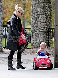 Pictures of Gwen Stefani Playing at Park With Zuma