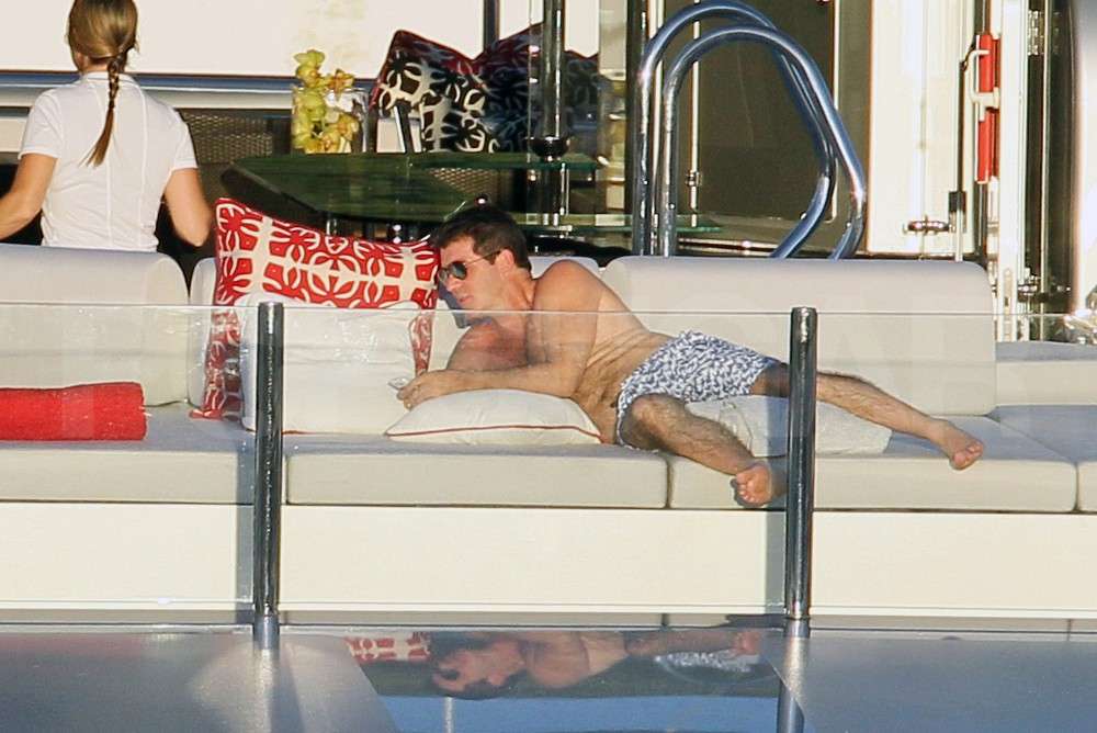 Simon Cowell Laps Up His Luxurious Life Shirtless on a Yacht Simon Cowell Laps Up His Luxurious Life Shirtless on a Yacht